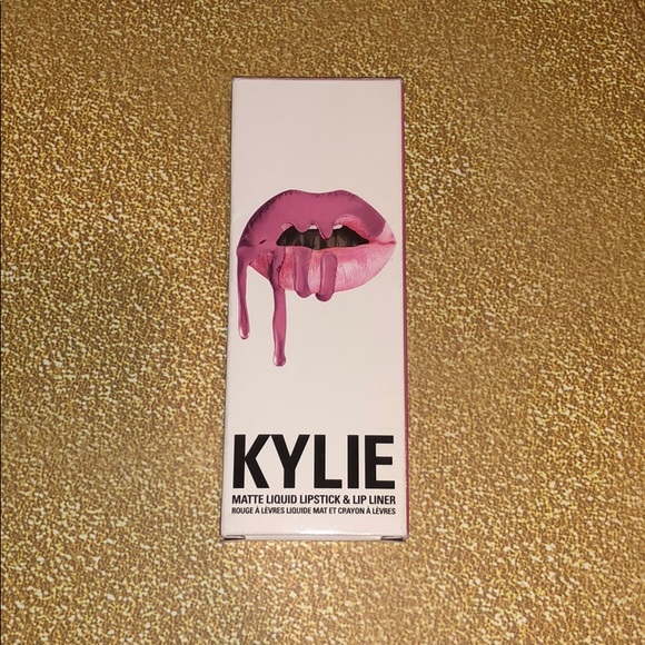 Kylie Cosmetics Other - NEW SMILE LIP KIT • KYLIE COSMETICS Kylie Cosmetics Other - NEW SMILE LIP KIT • KYLIE COSMETICS